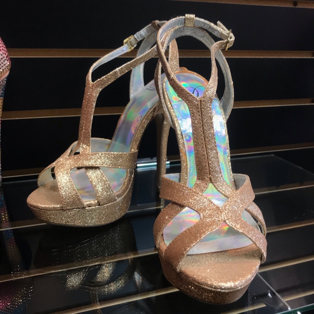 Sparkly gold heel